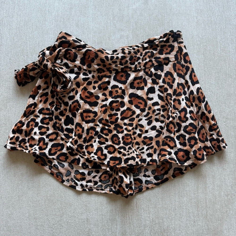 Lulus Leopard Print Skort